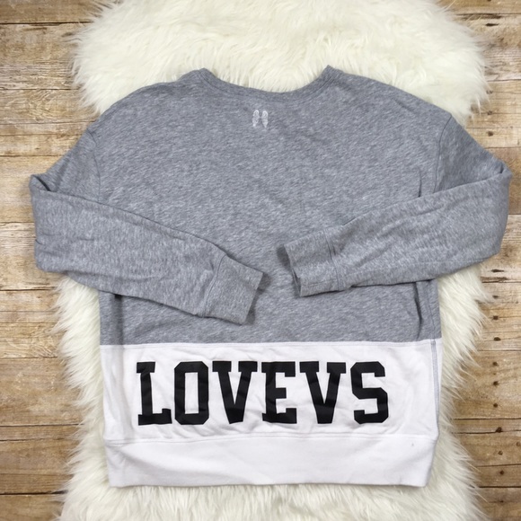 Victoria’s Secret Crew Neck Color block Pullover - Picture 1 of 7
